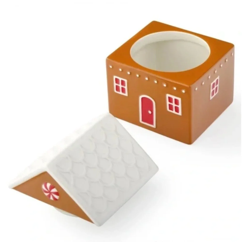 Target 🎯 Novelty Ceramic Cookie Container Gingerbread House